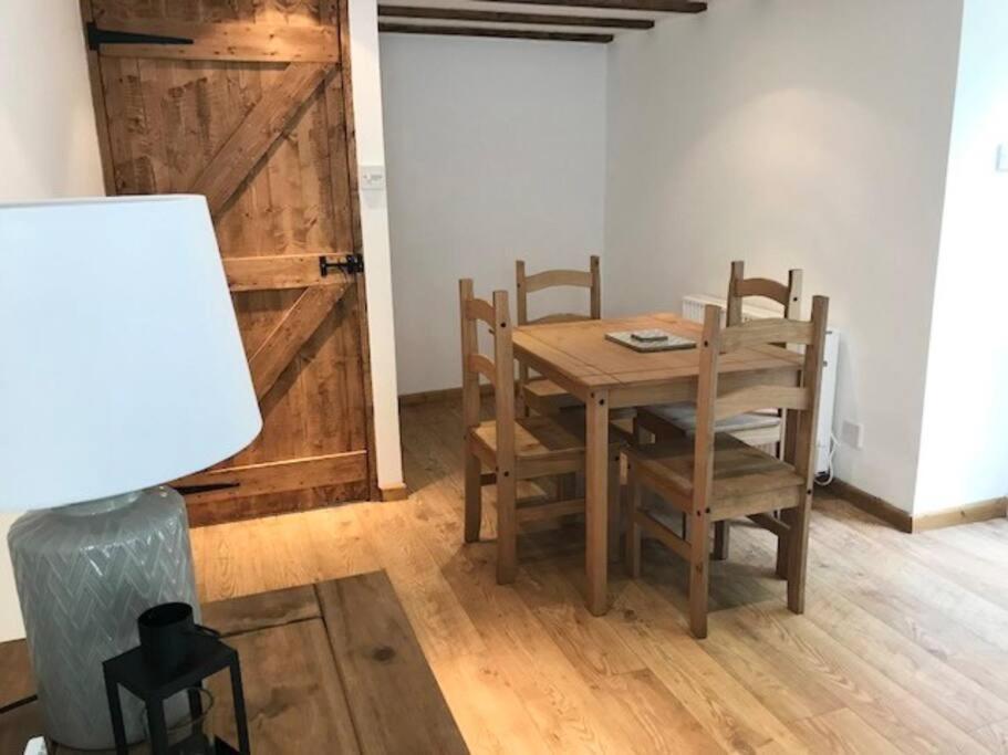 Woodland Cottage In Cornwall With Walled Garden هيلستون المظهر الخارجي الصورة